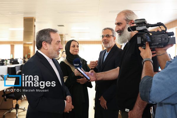 عراقچی: مستندسازی جنگ ۱۲ روزه به شکل حقوقی و تاریخی انجام می‌شود